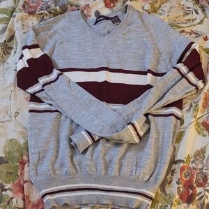 Gray and Burgundy Men's Sweater